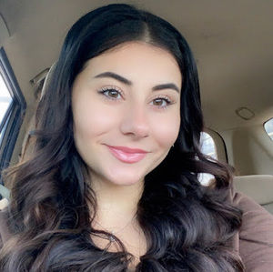 Meet your Posher, Fatima